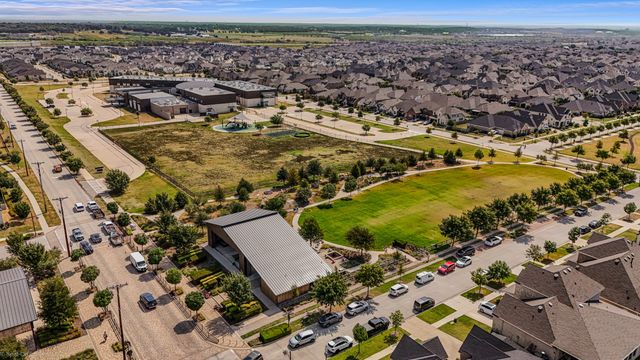 1302 20th Street, Argyle, TX 76226
