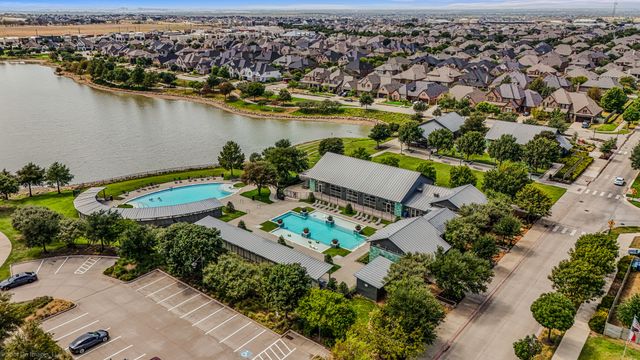 1302 20th Street, Argyle, TX 76226