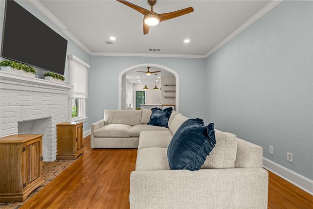 3225 Greene Avenue, Fort Worth, TX 76109