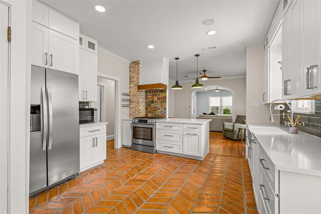 3225 Greene Avenue, Fort Worth, TX 76109