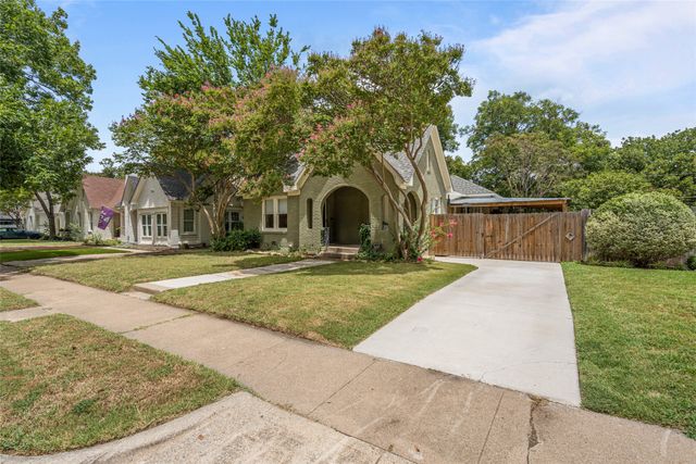 3225 Greene Avenue, Fort Worth, TX 76109