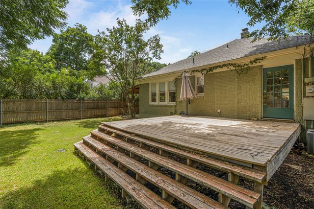 3225 Greene Avenue, Fort Worth, TX 76109
