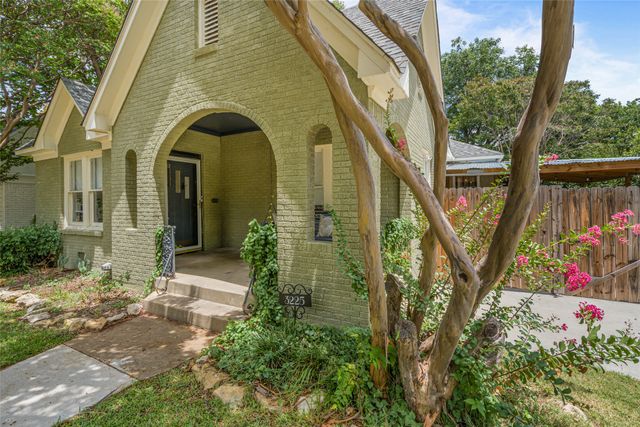 3225 Greene Avenue, Fort Worth, TX 76109