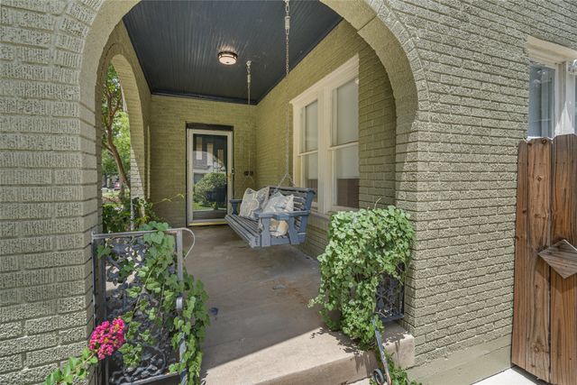 3225 Greene Avenue, Fort Worth, TX 76109