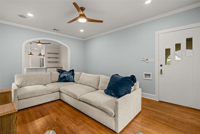 3225 Greene Avenue, Fort Worth, TX 76109