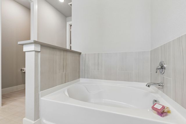 1125 Bridle Path Drive, Aubrey, TX 76227