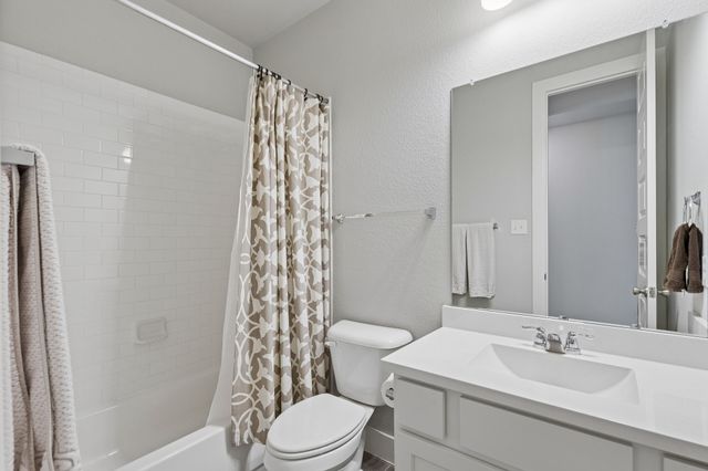 1125 Bridle Path Drive, Aubrey, TX 76227