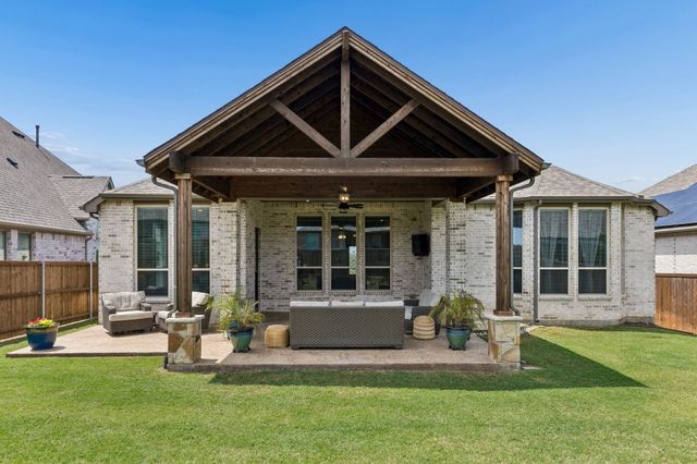 1125 Bridle Path Drive, Aubrey, TX 76227