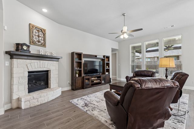 1125 Bridle Path Drive, Aubrey, TX 76227