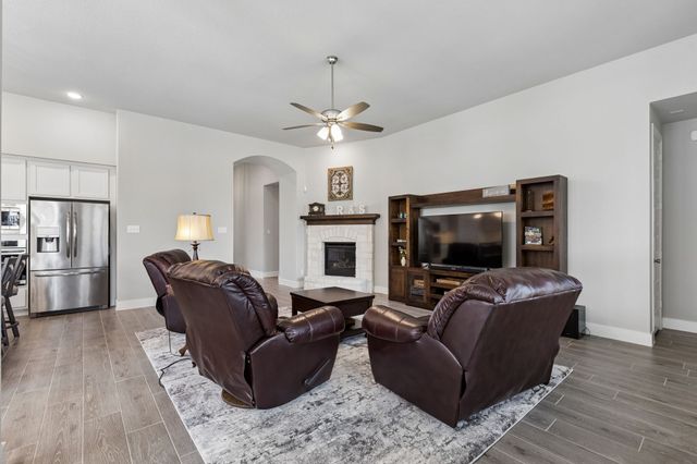 1125 Bridle Path Drive, Aubrey, TX 76227