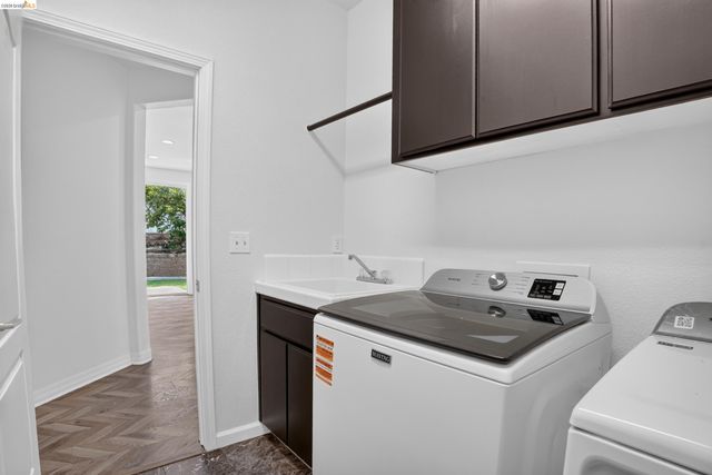 34469 Valley Oaks Loop, Union City, CA 94587