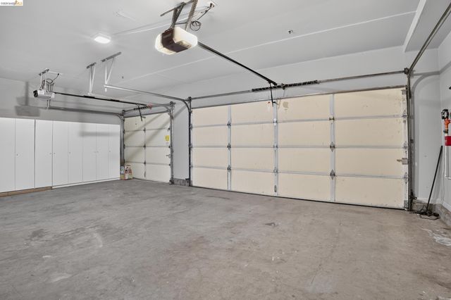 34469 Valley Oaks Loop, Union City, CA 94587