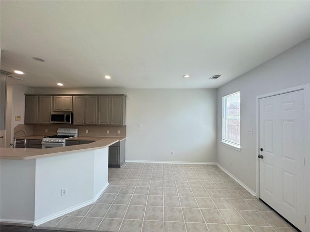 5715 Vinemont Lane, Houston, TX 77084