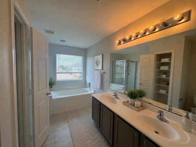 5715 Vinemont Lane, Houston, TX 77084