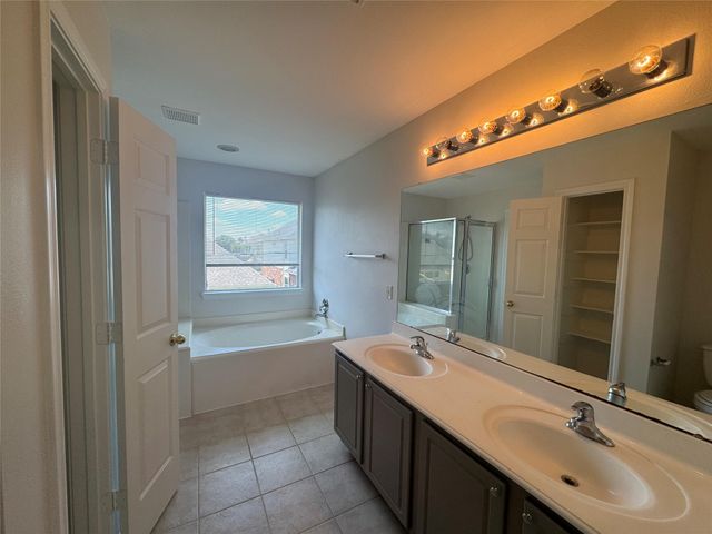 5715 Vinemont Lane, Houston, TX 77084
