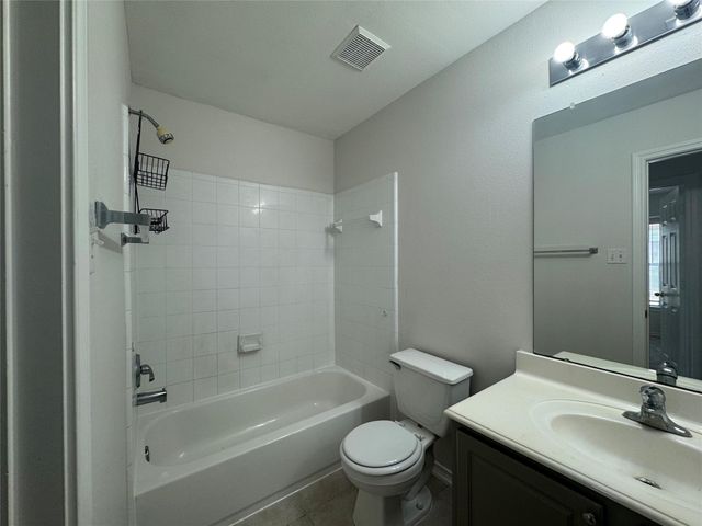 5715 Vinemont Lane, Houston, TX 77084