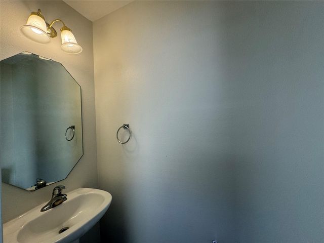 5715 Vinemont Lane, Houston, TX 77084