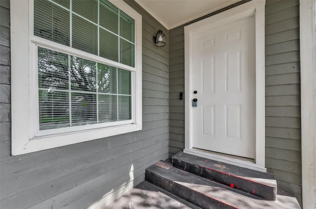 714 E Humble Street, Baytown, TX 77520