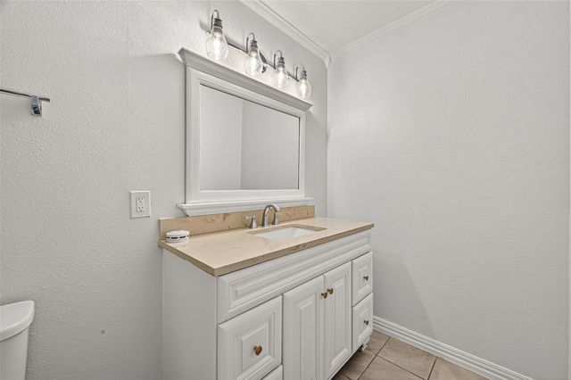 714 E Humble Street, Baytown, TX 77520