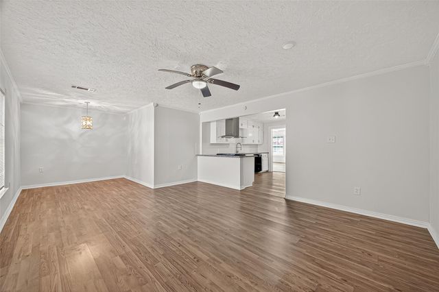 714 E Humble Street, Baytown, TX 77520
