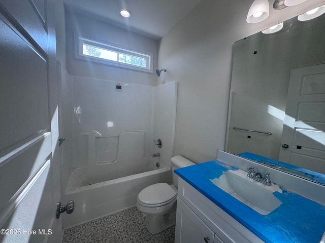 1725 Cardinal Drive, Deep Run, NC 28525