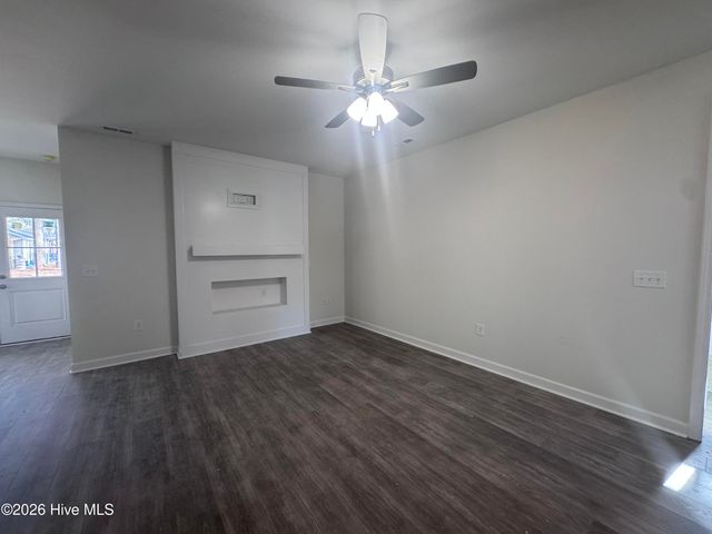 1725 Cardinal Drive, Deep Run, NC 28525