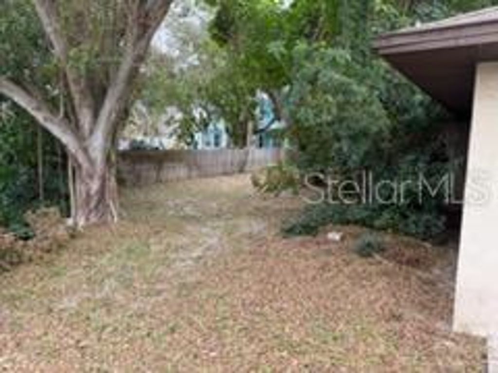 Image 13 of property listing at 1760 HARBOR OAKS PLACE, Merritt Island, FL 32952