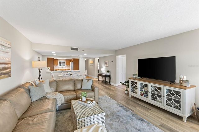 900 GULF BLVD 104, Indian Rocks Beach, FL 33785