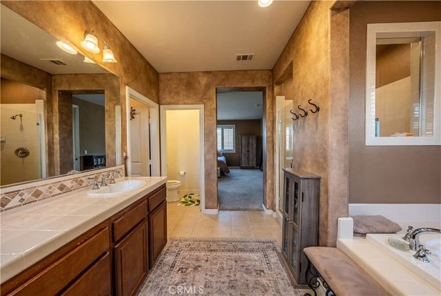 32564 Quiet Trail, Winchester, CA 92596