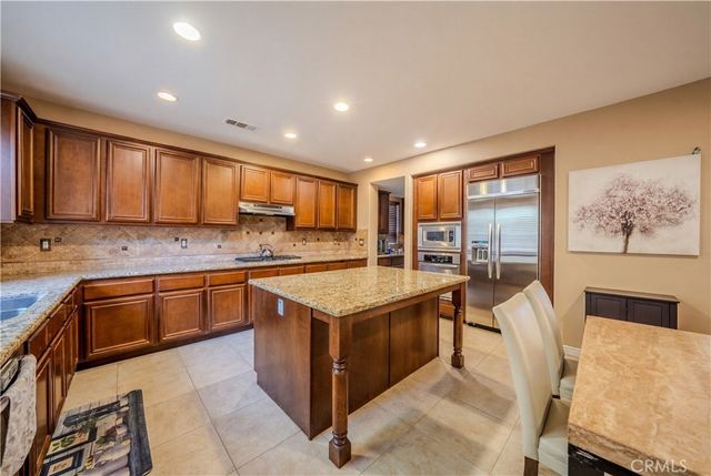 32564 Quiet Trail, Winchester, CA 92596