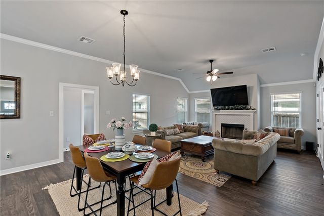 3161 Normandy Way, Bryan, TX 77808