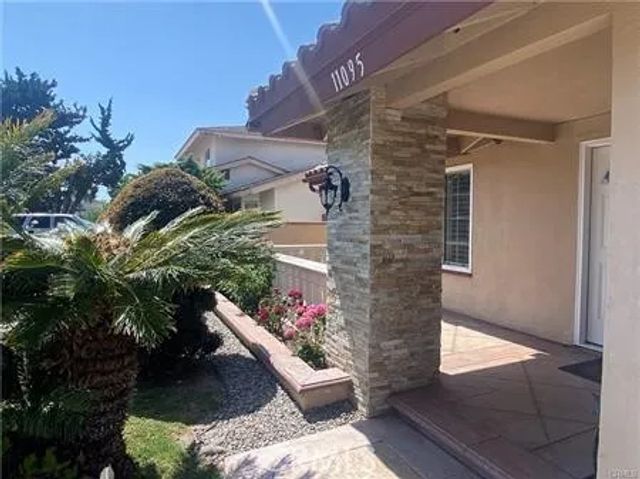 11095 Begonia Avenue, Fountain Valley, CA 92708