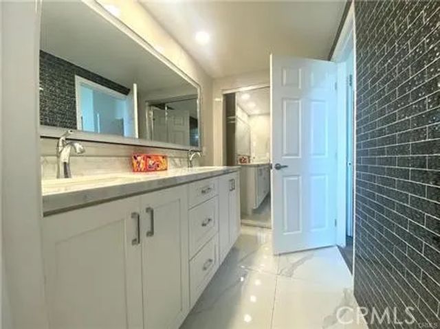 11095 Begonia Avenue, Fountain Valley, CA 92708
