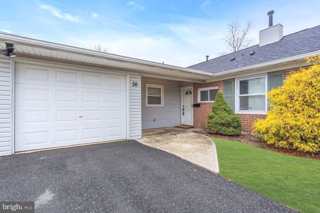 36 PEARTREE LN, Willingboro, NJ 08046