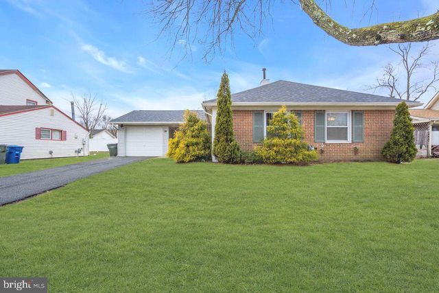 36 PEARTREE LN, Willingboro, NJ 08046