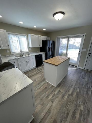 310 S 4TH AVENUE, Wausau, WI 54401