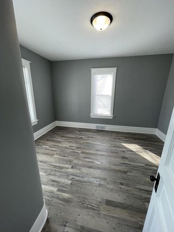 310 S 4TH AVENUE, Wausau, WI 54401