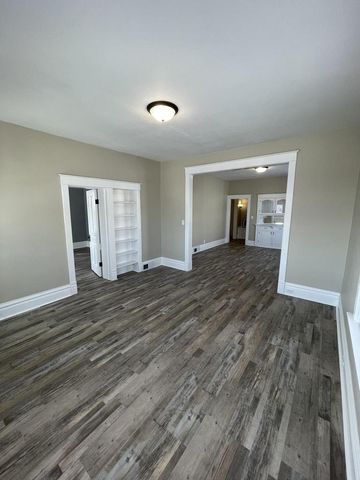 310 S 4TH AVENUE, Wausau, WI 54401