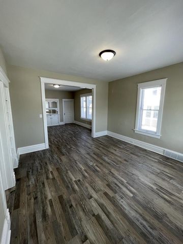 310 S 4TH AVENUE, Wausau, WI 54401