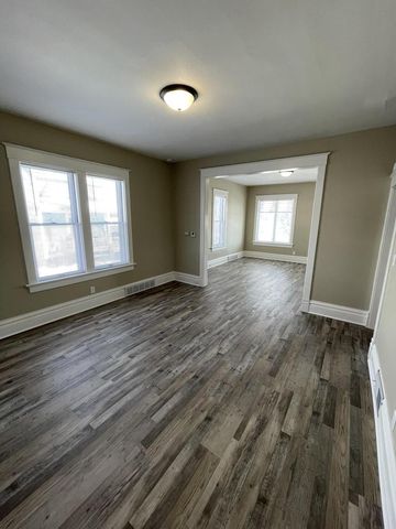 310 S 4TH AVENUE, Wausau, WI 54401