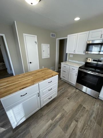 310 S 4TH AVENUE, Wausau, WI 54401