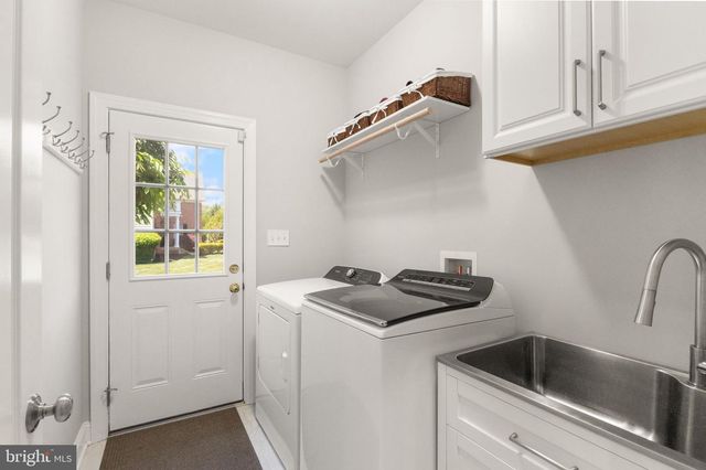 6962 EMMA CT, Warrenton, VA 20187