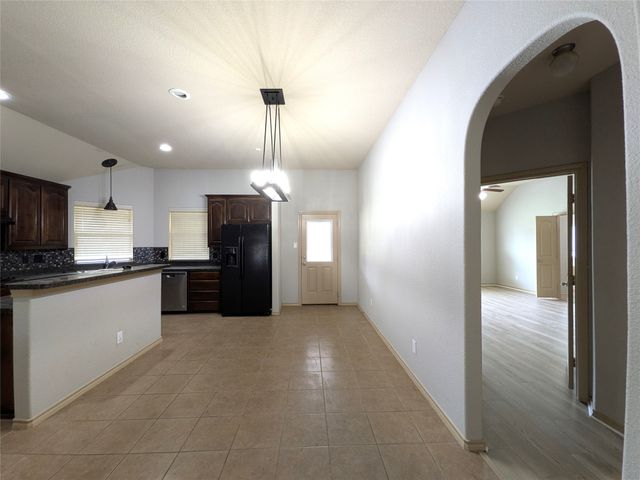 14013 Zippo Way, Fort Worth, TX 76052