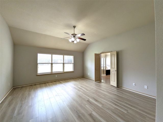 14013 Zippo Way, Fort Worth, TX 76052