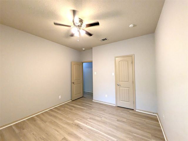 14013 Zippo Way, Fort Worth, TX 76052