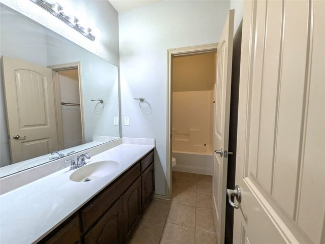 14013 Zippo Way, Fort Worth, TX 76052