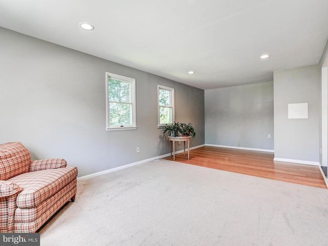 4 HARLOW CT, Cockeysville, MD 21030