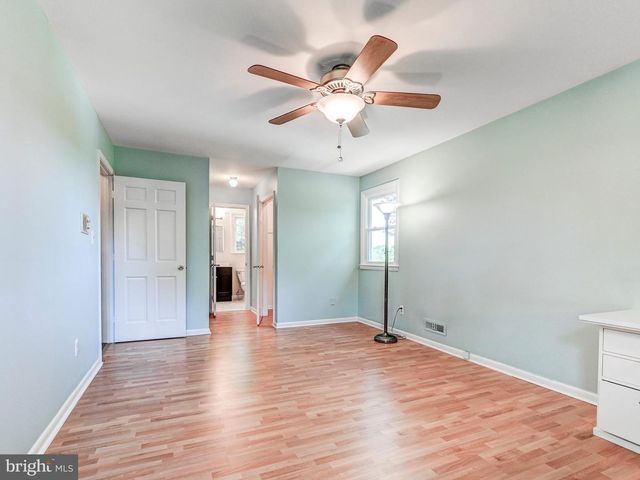 4 HARLOW CT, Cockeysville, MD 21030