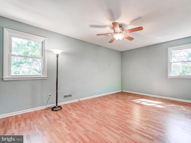 4 HARLOW CT, Cockeysville, MD 21030
