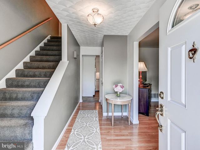 4 HARLOW CT, Cockeysville, MD 21030